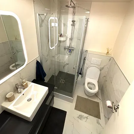 Apartmán Marais Modern & Spacious