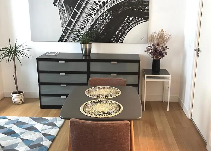 Marais Modern & Spacious Apartament Paryż